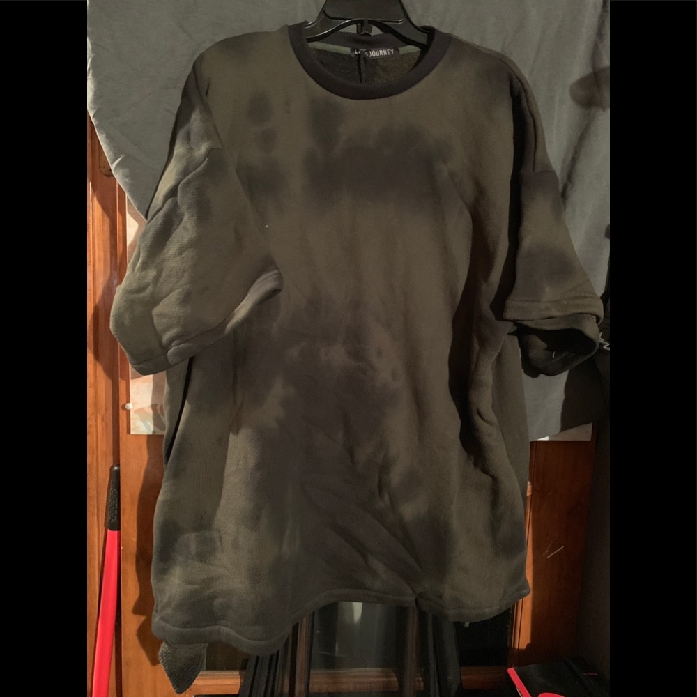 Brand new Short sleeve shirt long journey brand xl